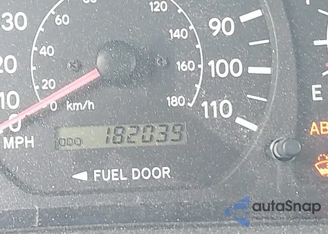 2000 Toyota Sienna Le/Xle z USA, uszkodzony, nr VIN 4T3ZF13C2YU215548